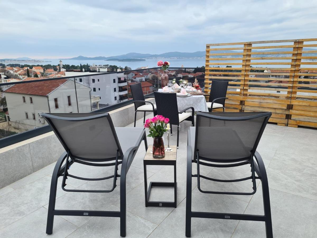 Apartment Rose Garden Sveti Filip i Jakov Exterior foto